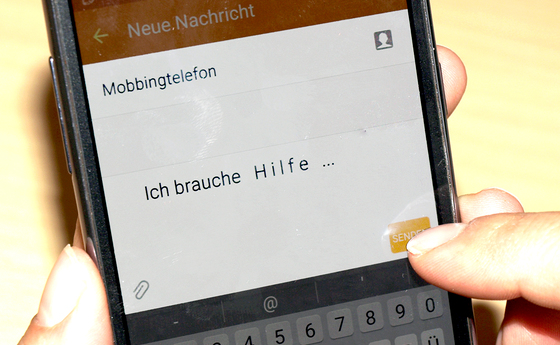 IchbraucheHilfe_Mobbingtelefon / © mensch & arbeit IchbraucheHilfe_Mobbingtelefon