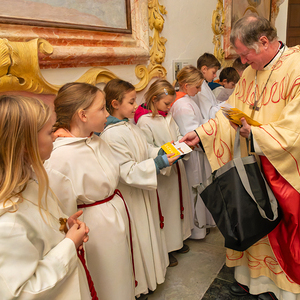 Abschlussgottesdienst im Stift Schlierbach / Foto Haijes Die Visitation im Dekanat Windischgarsten wurde mit einem festlichen Gottesdienst abgeschlossen.